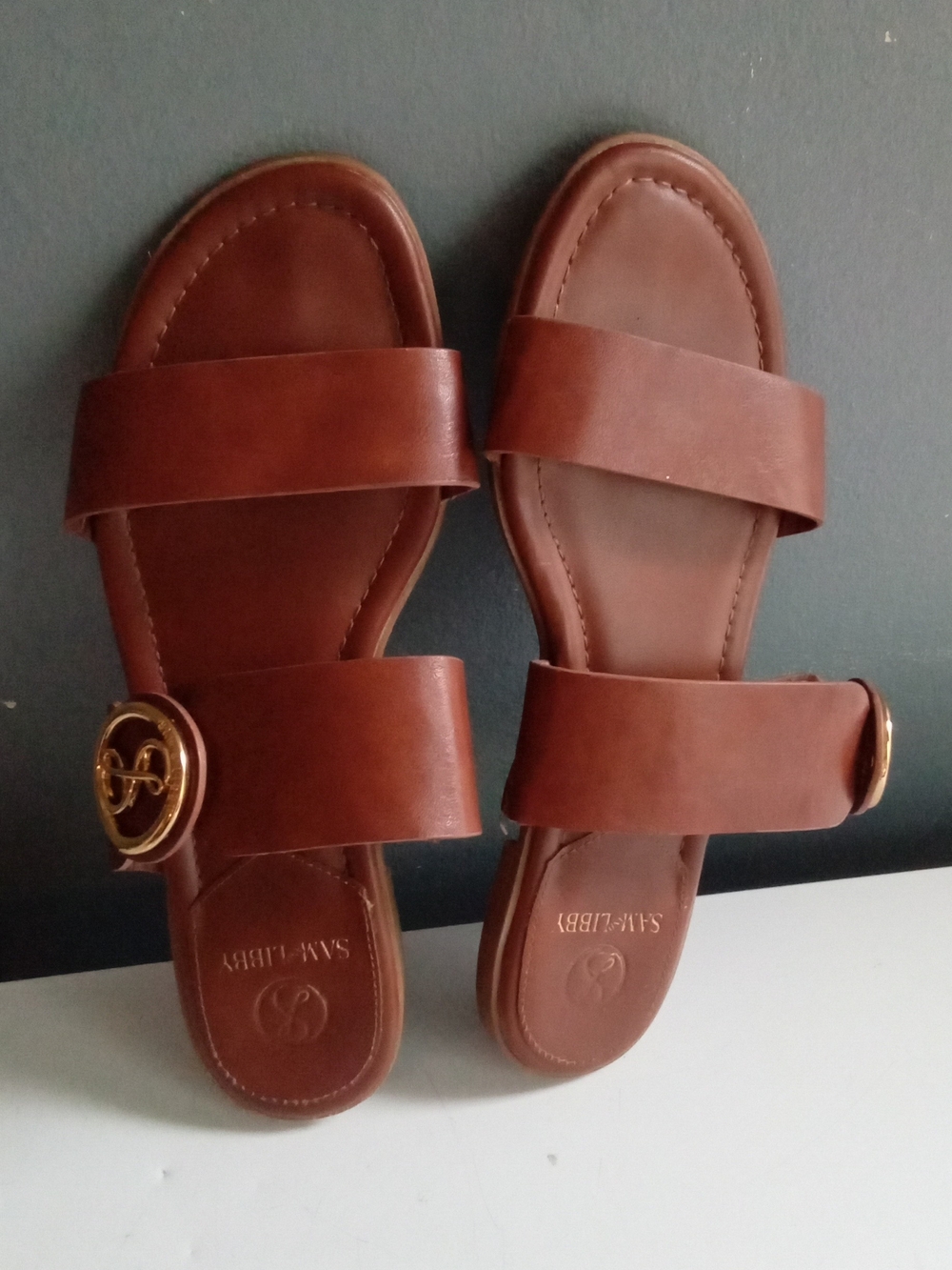 Sam & Libby Cognac Brown Double Strap Slide Sandals Gold Buckle Size 9.5
